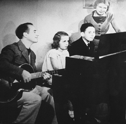 Groucho Marx with Family Groucho Marx with Family